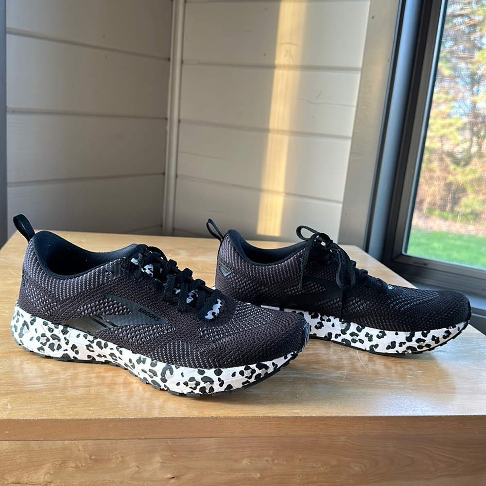 Women’s Brooks Energize Neutral Size 10